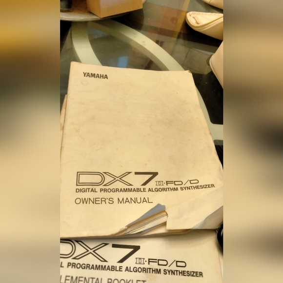 Vintage Yamaha DX-9 keyboard manuals - Picture 7 of 7